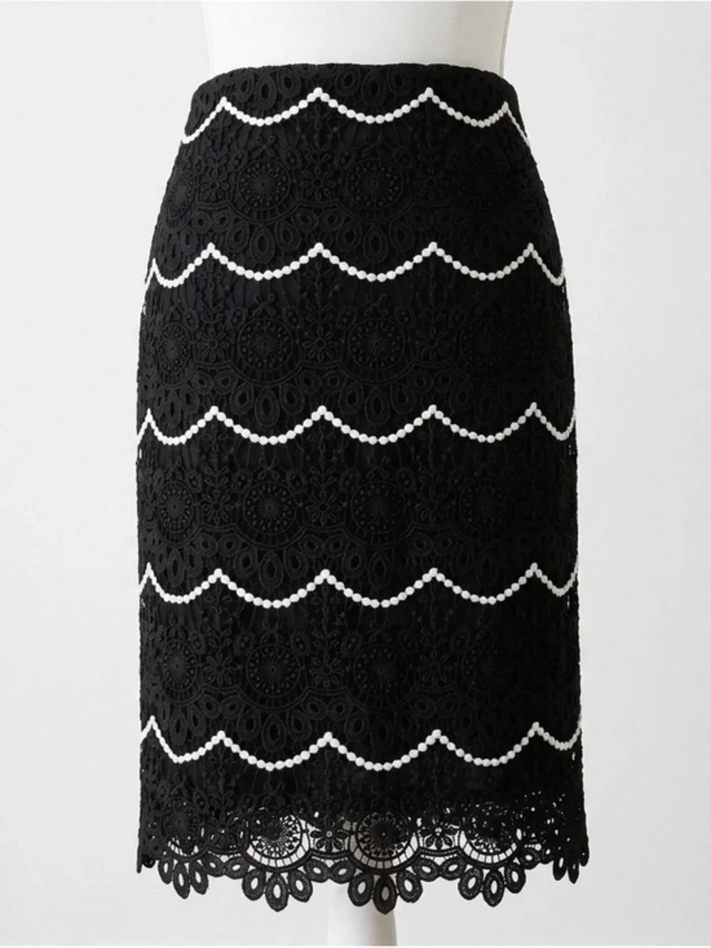 Talbots Black Lace Pearl Appliqué Pencil Skirt Size 10